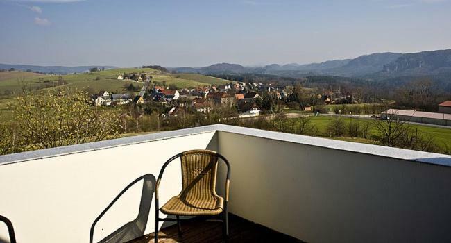 Panorama-Apartments Weinberghaus Mittelndorf Bagian luar foto