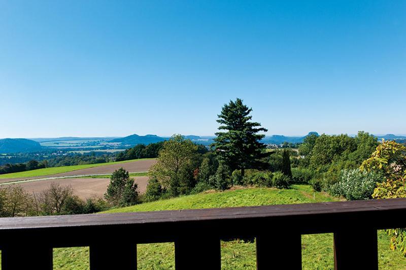 Panorama-Apartments Weinberghaus Mittelndorf Bagian luar foto